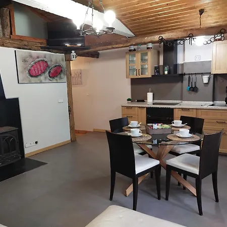 Antzomendi Apartment
